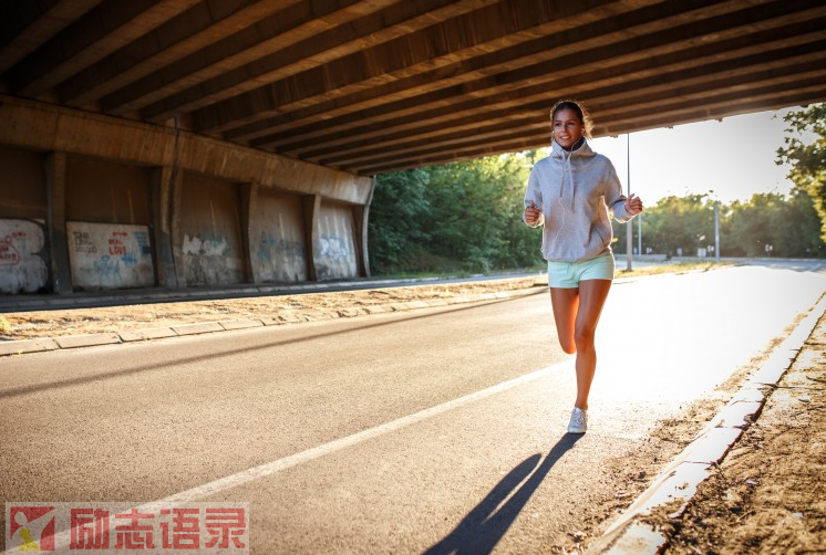 聪明的女人，却知道才华与能力才能确保一生无虞