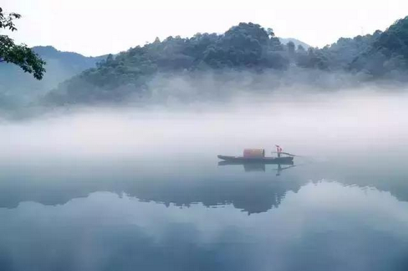 路，不在他人的行动里，而在自我修为里